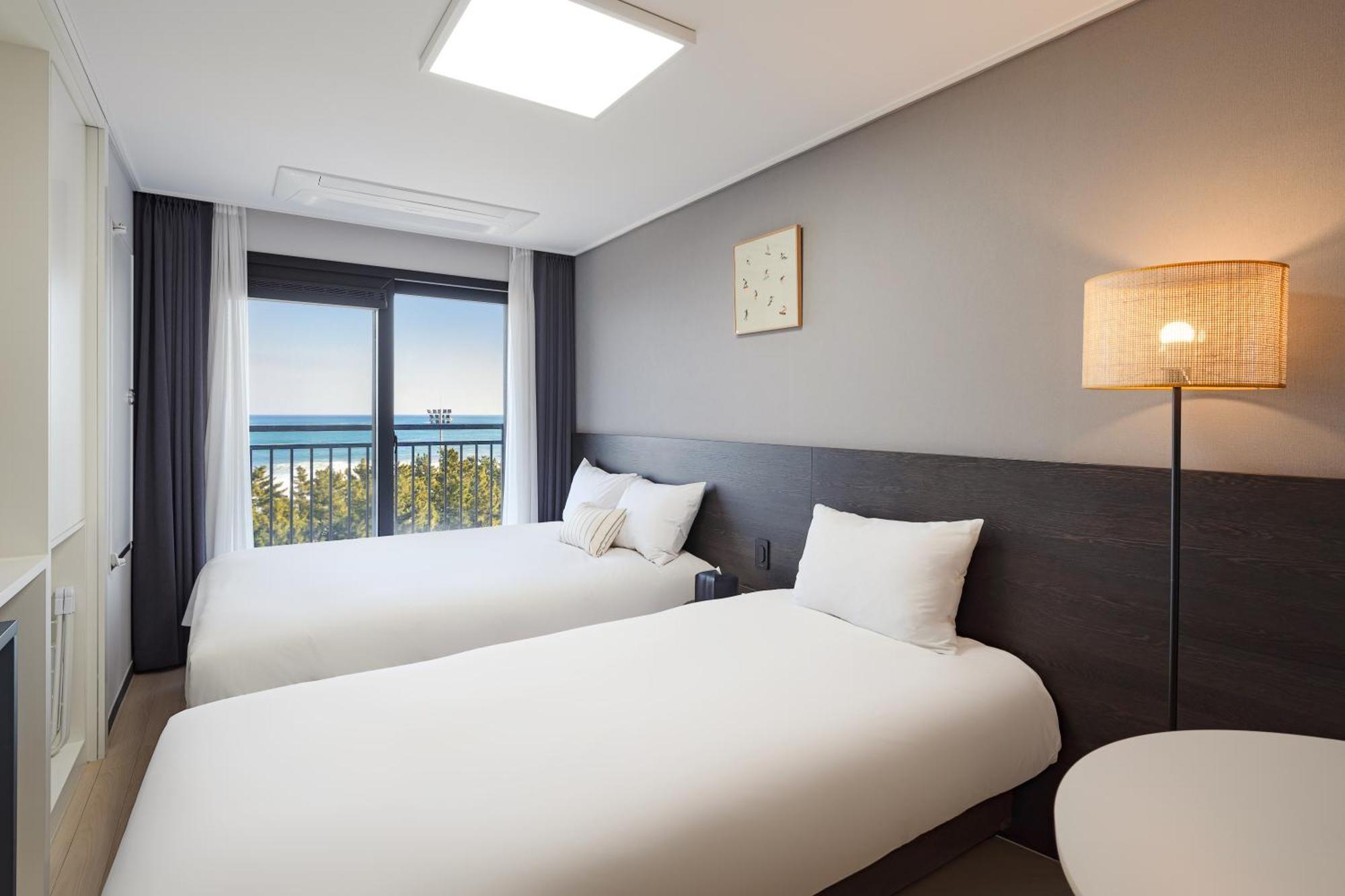 Urbanstay Sokcho Beach Ab Εξωτερικό φωτογραφία
