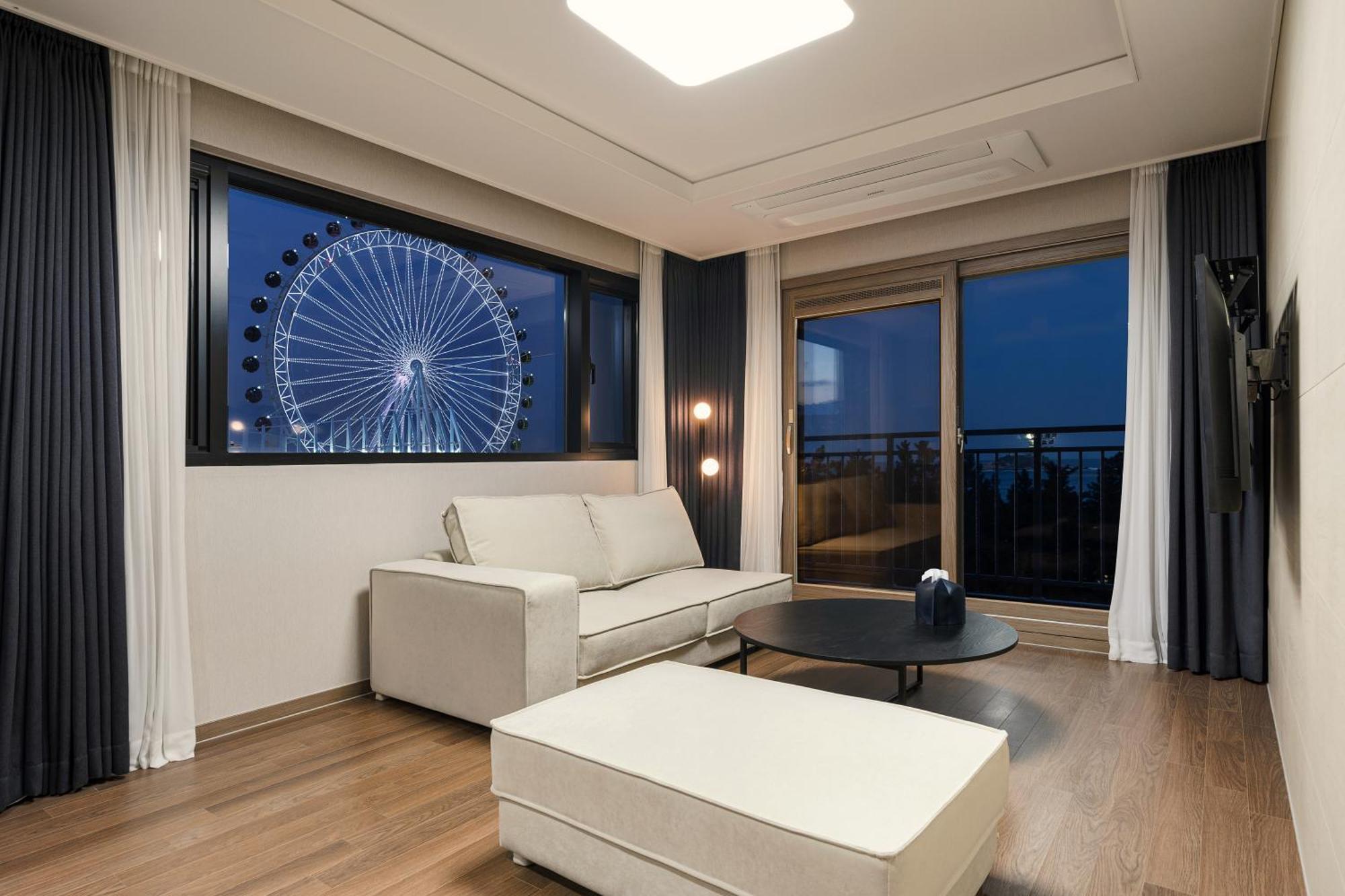 Urbanstay Sokcho Beach Ab Εξωτερικό φωτογραφία